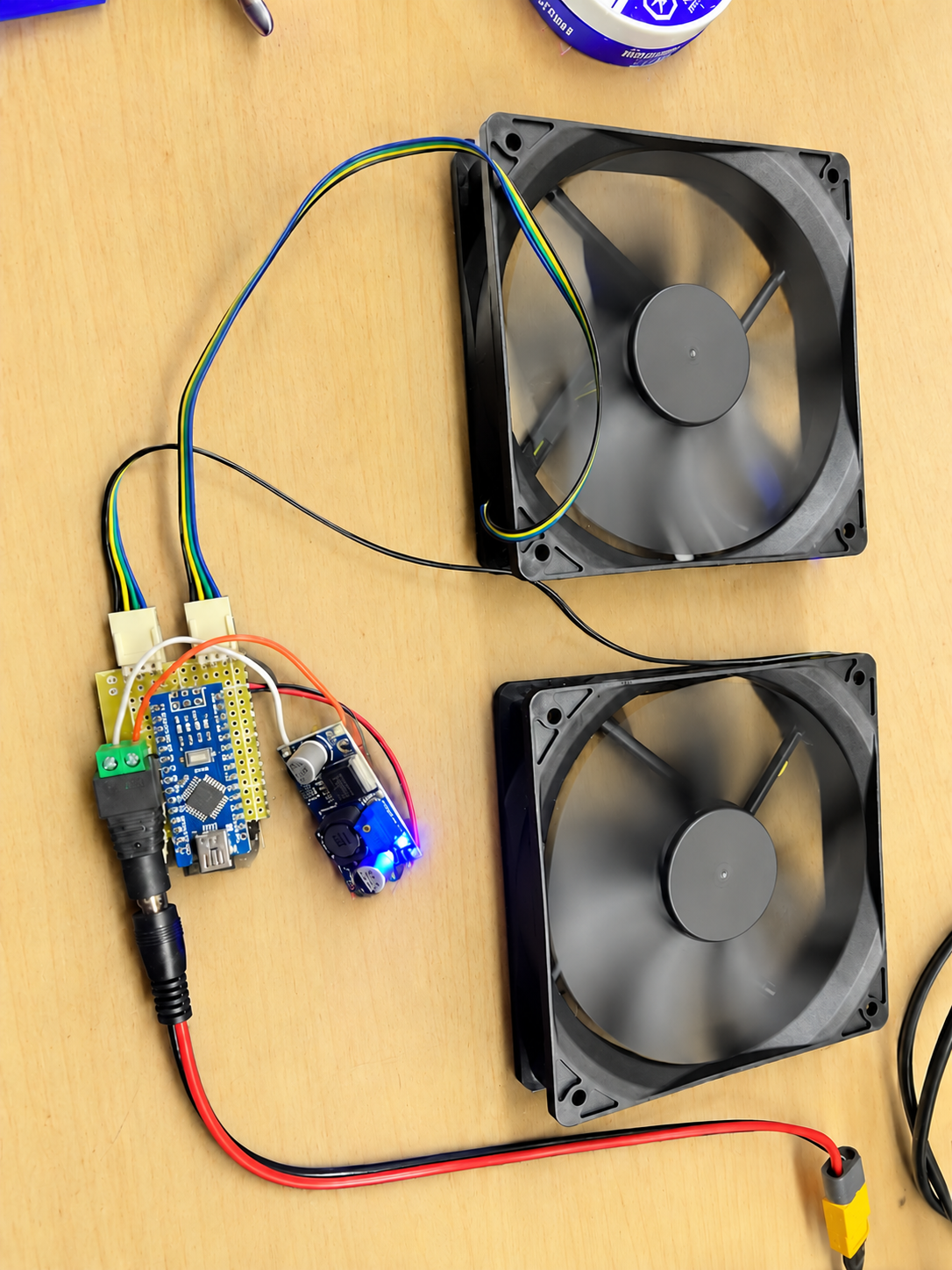 Montage avec des cartes séparées et deux ventilateurs