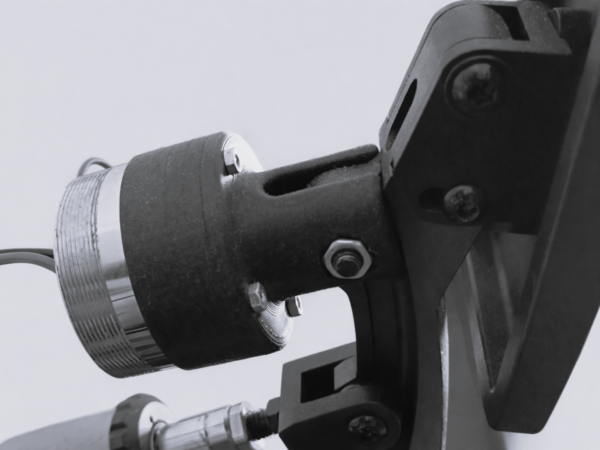 Support Bass Shaker pour pédalier MOZA CRP2