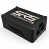 Wind Simulator by SRS terminé, vu de trois quarts : boîtier noir compact avec logo SRS et connectique pour ventilateurs.